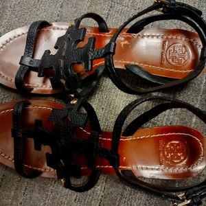 🖤Tory Burch beautiful sandals🌸🌸🌸
